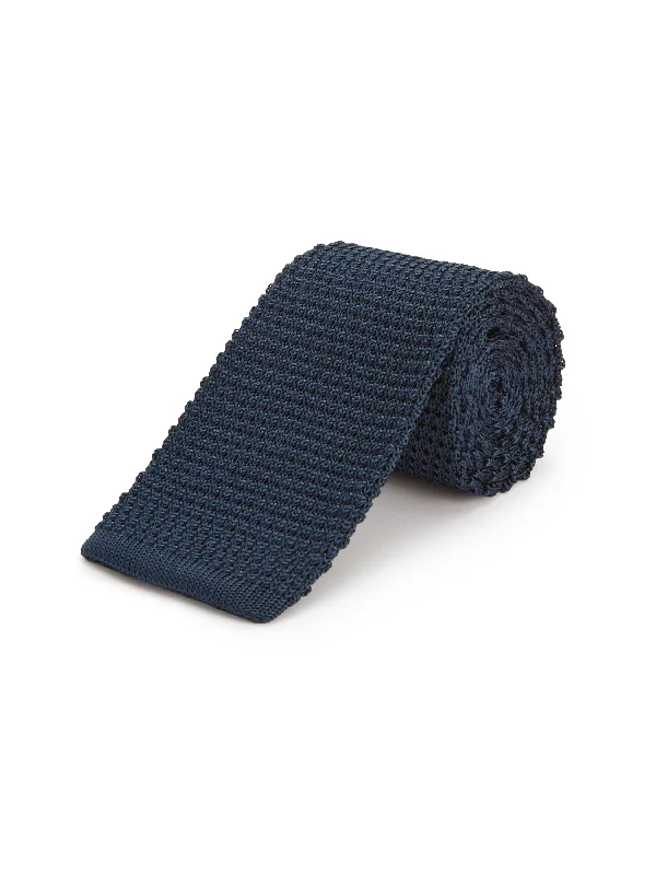 Men's Suits for Corporate SettingsPure Silk Knitted Tie - Navy