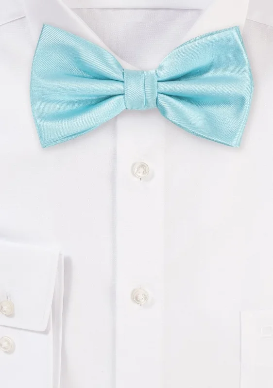 Men's Suits with Fusion ConstructionsPool Solid Bowtie