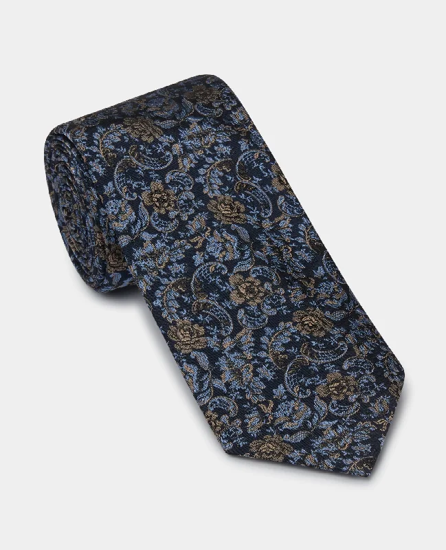 Men's Suits for Black Tie AffairsSilk Floral Design Tie