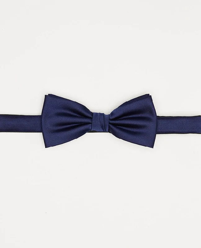 Men's Suits with Cotton-Blend FabricsPlain Design Bow Tie