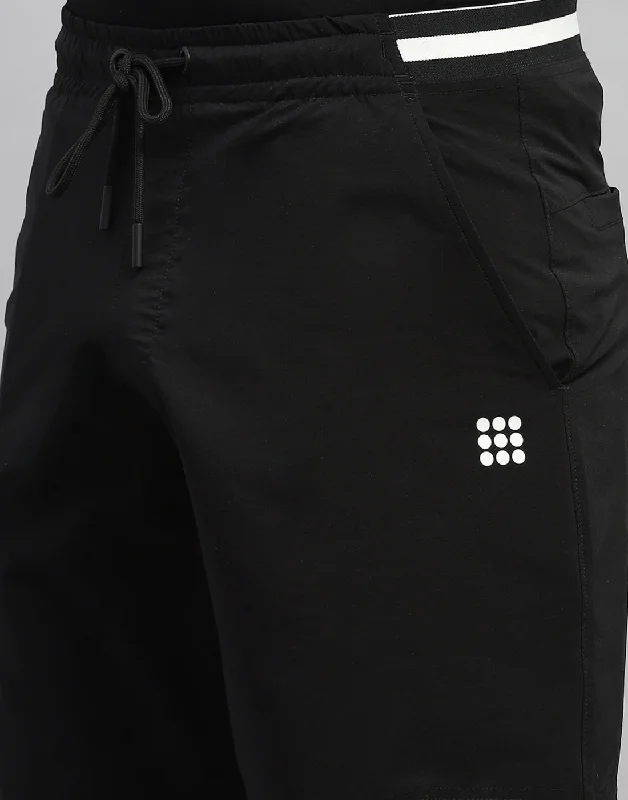 Men's Work Pants for Durability and ComfortMen Black Solid Regular Fit Short