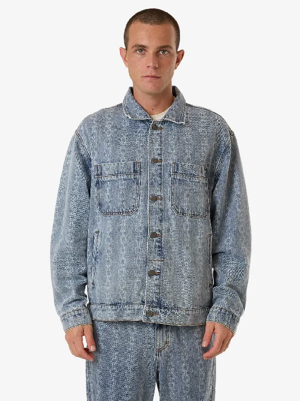 Men's Coats for Cold WeatherChain Reaction Canyon Oversized Denim Jacket - Faded Rinse Indigo