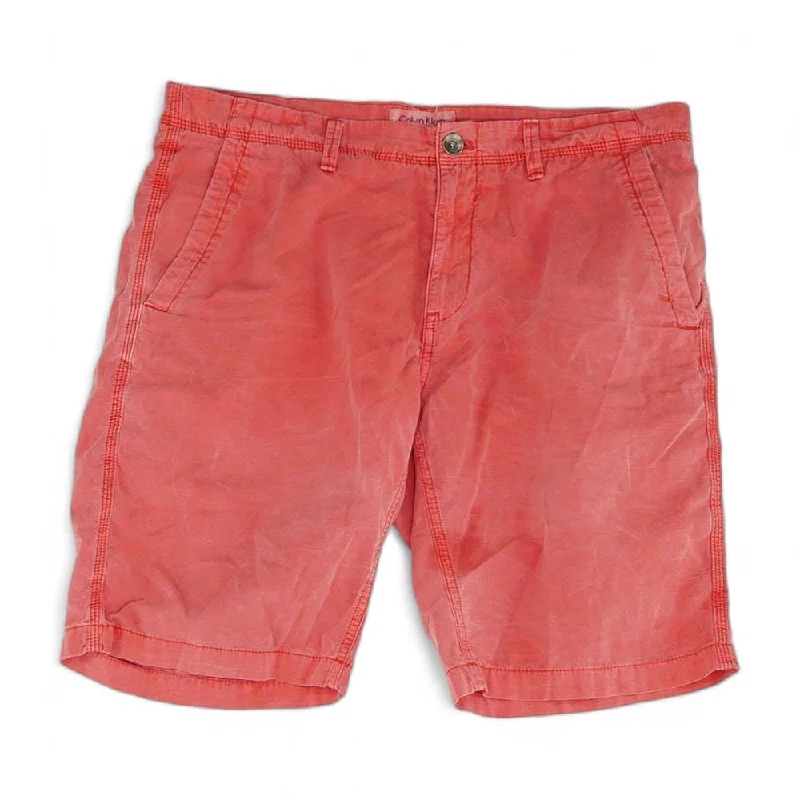 Men's Pants with Hidden PocketsRed Solid Chino Shorts