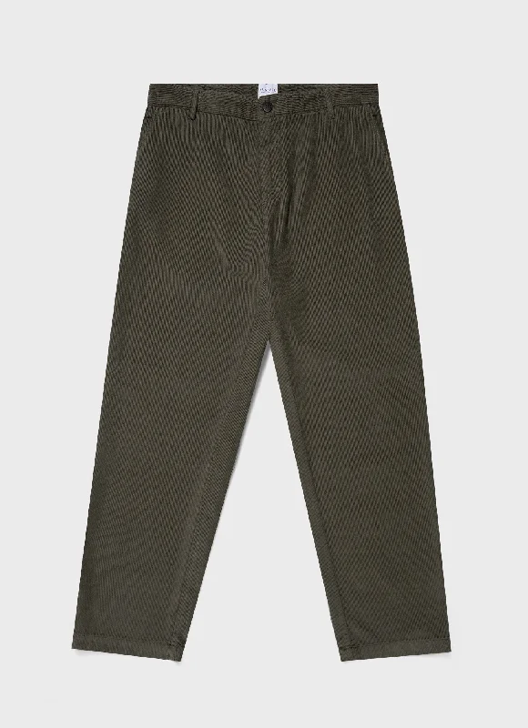 Men's Pants with Contrast StitchingMen's Cord Chore Trouser in Khaki