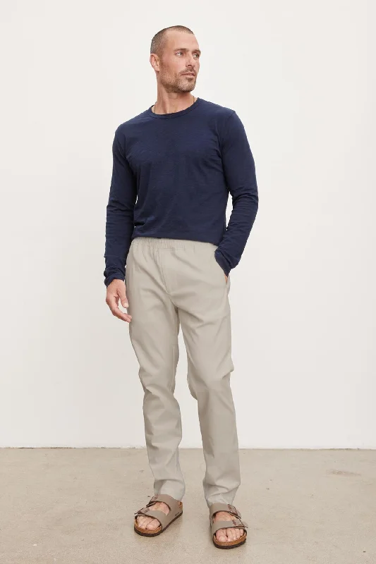 Men's Straight-Leg Jeans for a Classic FitNETTO PANT